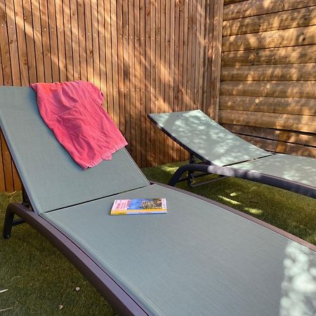 Camping Les Amandiers Castelnau-de-Guers Extérieur photo